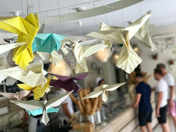 Comment intégrer la technique de l'origami dans la décoration intérieure moderne ?